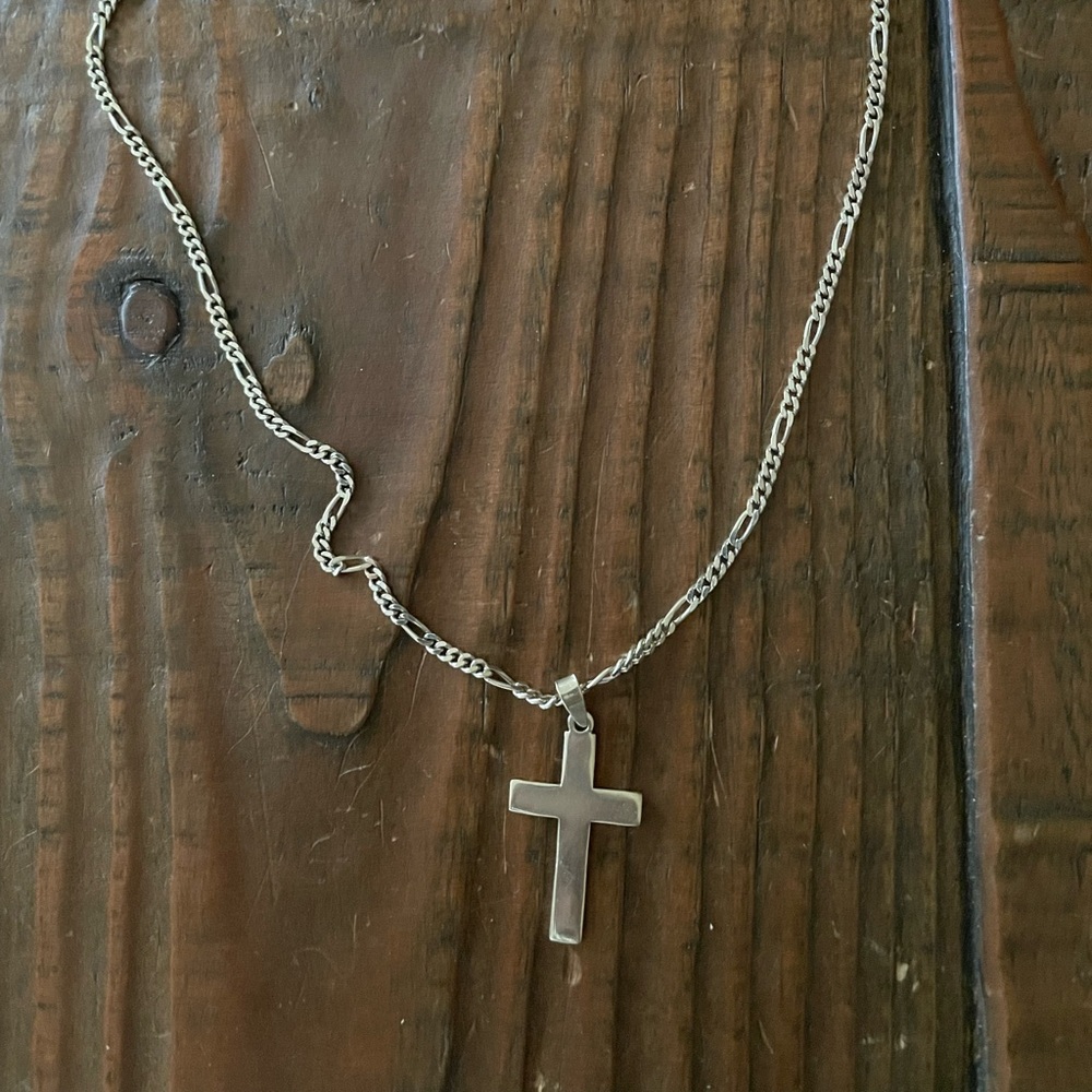 Sterling Silver 925 chain necklace with a cross